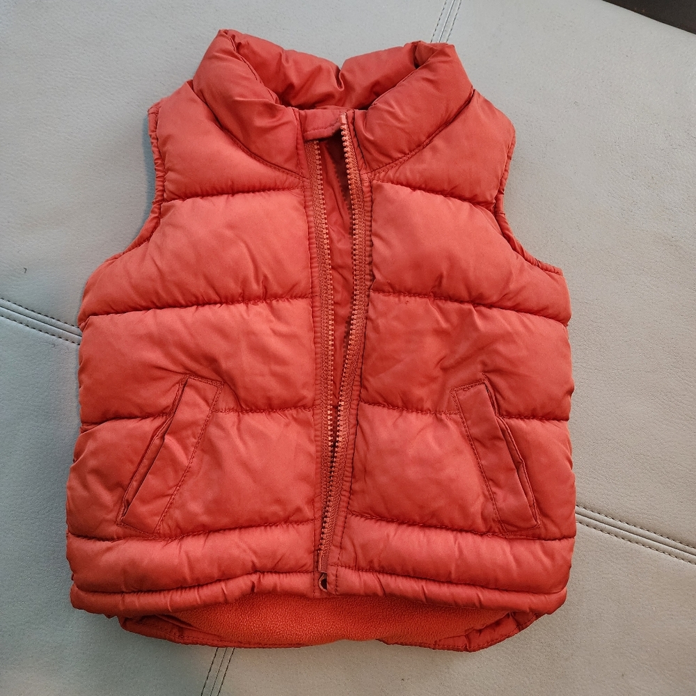 Old Navy Puffer Vest 18-24M